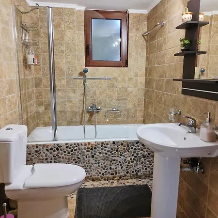 Athevillas Chrysoula Mézapos