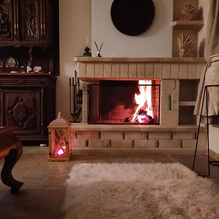 Athevillas Chrysoula Mézapos