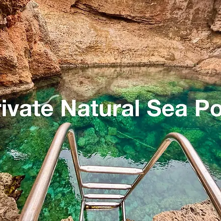 Athevillas Chrysoula Mezapos