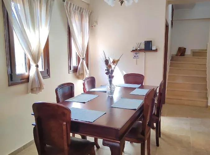 Athevillas Chrysoula Mézapos