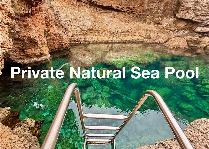 Athevillas Chrysoula Mezapos