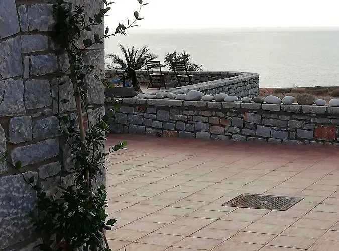 Athevillas Chrysoula Mézapos